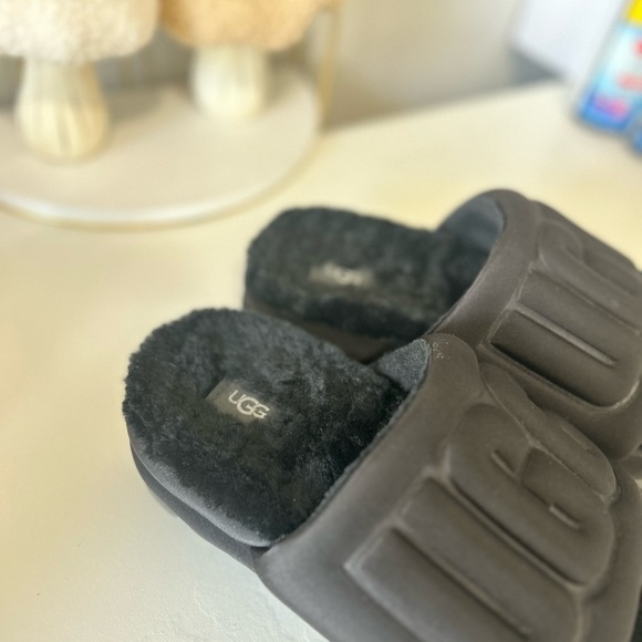 UGG Maxi Graphic Slide - Picture 5 of 5